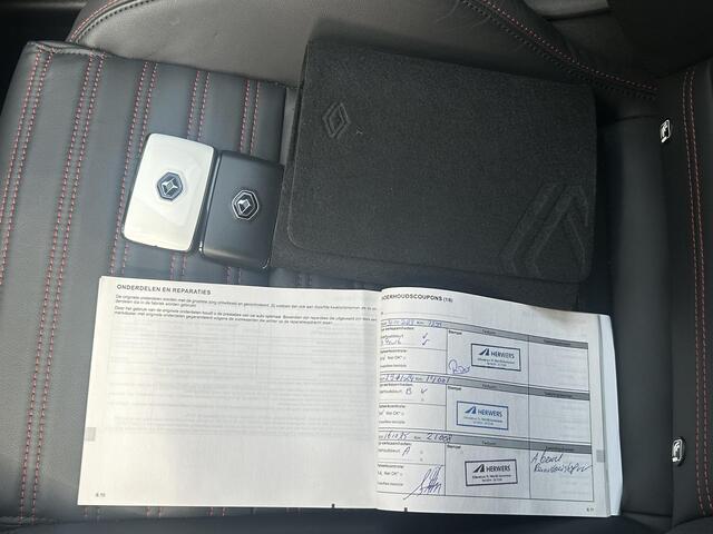 Renault CLIO 1.6 E-Tech Hybrid 145 R.S. Line / Groot Scherm / Lederen Bekleding / Dealer Onderhouden / Camera / Apple Carplay / Android Auto /