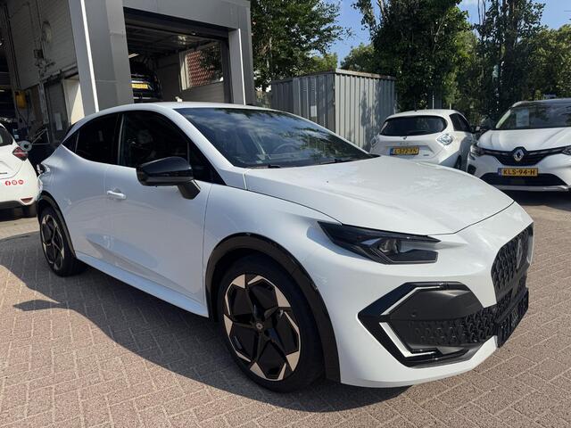 Renault CLIO 1.8 Hybrid 160 Techno+Pack Premiere!!