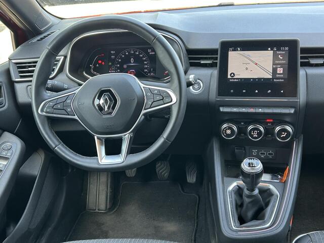 Renault CLIO 1.0 TCe Intens | Navigatie | Parkeersensoren Achter | Cruise Control | Climate Control |