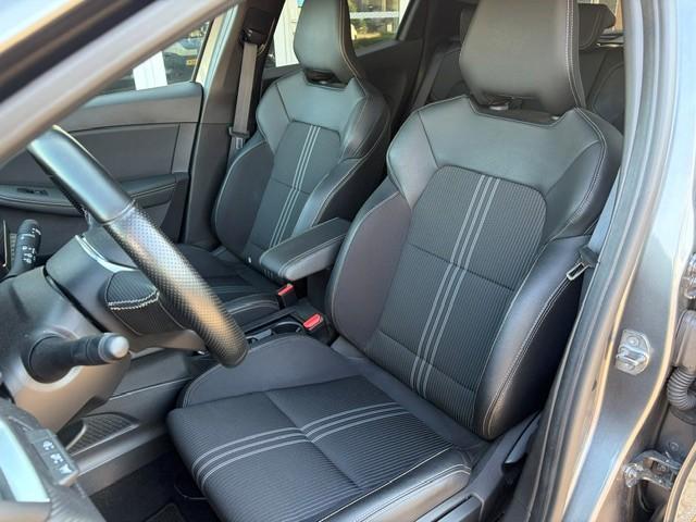 Renault CLIO 1.6 E-Tech Hybrid 145 E-Tech Engineered