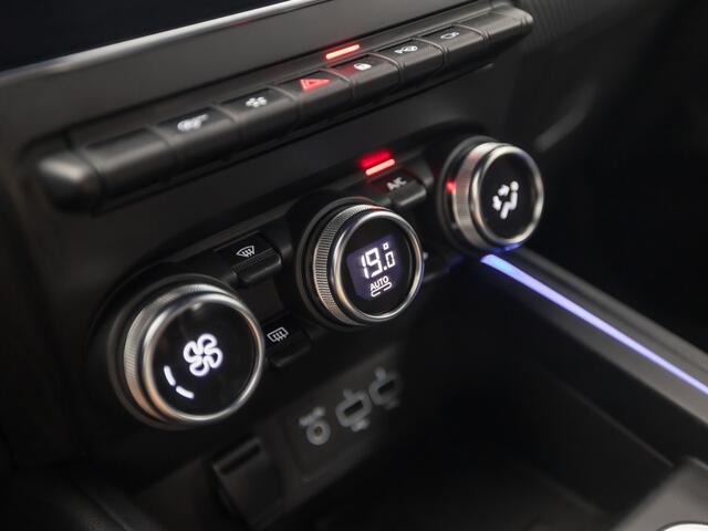 Renault CLIO 1.0 TCe R.S. Line (APPLE CARPLAY, GROOT NAVI, 360 CAMERA, CLIMATE, SPORTSTOELEN, ZWART HEMEL, GETINT GLAS, NIEUWSTAAT)