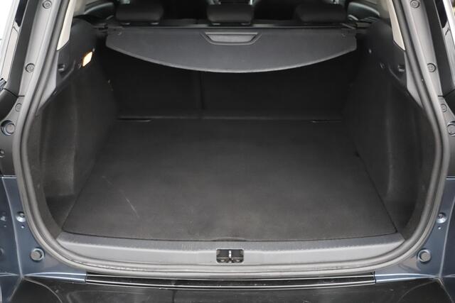Renault CLIO Estate 0.9 TCe Limited Navigatie Airco Cruise Bluetooth Parkeersensor 16 inch LMV LED