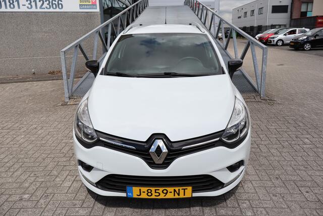 Renault CLIO Estate 0.9 TCe Limited Nederlandse auto! Navigatie/Parkeersensoren/Cruise control/Keyless/Bluetooth/Airco/Bass reflex audio/Elektrische ramen/Elektrisch verstelbare spiegels/16'' Lichtmetalen velgen.