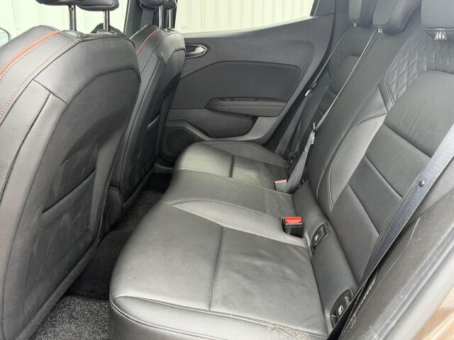 Renault CLIO 1.6 E-Tech Hybrid 140 Initiale Paris | 360 Graden Camera | Bose Audiosysteem | Stoel- & Stuurverwarming | Leder