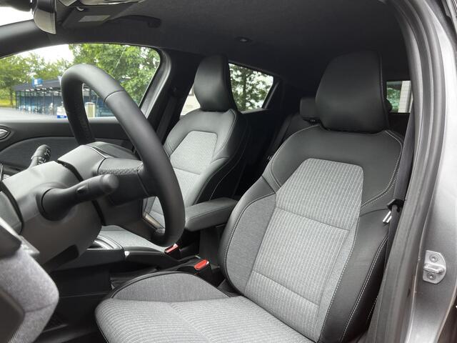 Renault CLIO 1.6 E-Tech Full Hybrid 145 techno | Achteruitrijcamera | Navigatie | Climate Control | Apple CarPlay / Android Auto |