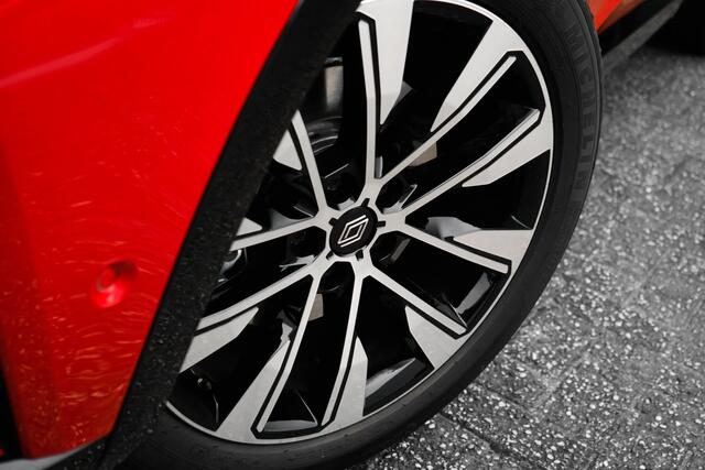 Renault ESPACE E-Tech Hybrid 200 techno 7 persoons | Rouge Flamme | 7P | Camera achter | Google | | incl. Bovag rijklaarpakket met 12 maanden garantie |