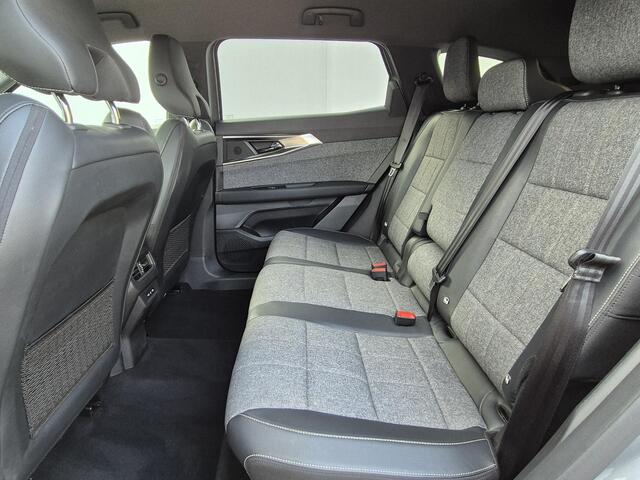 Renault ESPACE E-Tech Full Hybrid 200 techno 7p. / 7 persoons / Elektrische achterklep / Rondomzicht camera / Navigatie / Apple Carplay Android Auto / Lichtmetalen wielen 19" / Adaptief cruise control /