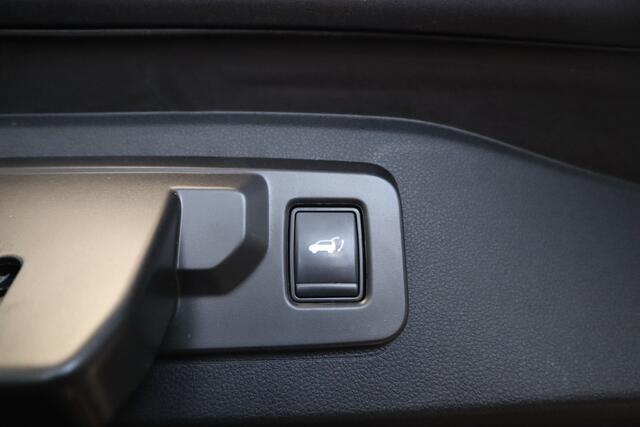 Renault ESPACE E-Tech full hybrid 200 iconic 7p. Head-up Panoramadak full-leder Harman/kardon Trekhaak Dash Cam