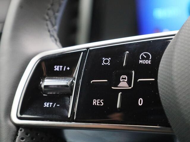 Renault ESPACE E-Tech full hybrid 200Pk techno 7p. | Navigatie | Climate Control | Cruise Control Adaptief | Elektrisch Bedienbare Achterklep | Parkeersensoren incl. Camera | Apple Carplay/Android Auto | Keyless | Lichtmetalen Velgen 19" |