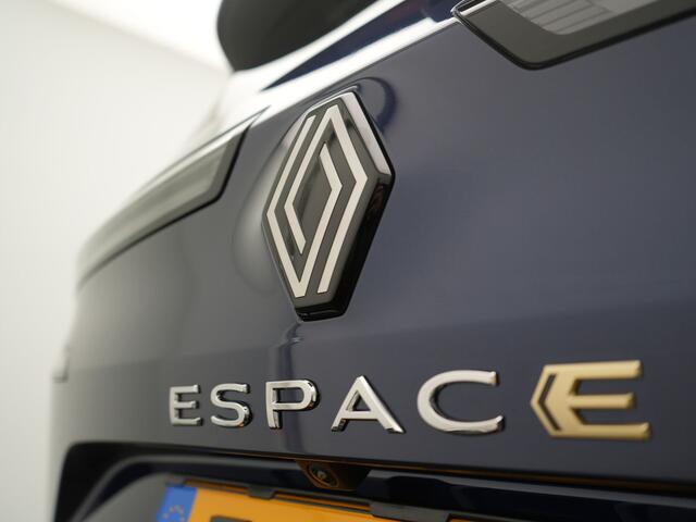 Renault ESPACE E-Tech Full Hybrid 200 Iconic 7p. - RIJKLAARPRIJS - 7-persoons - Adaptive Cruise Control - Stoel- en Stuurverwarming - Massage - Rondomzichtcamera - Panoramadak - Dealeronderhouden