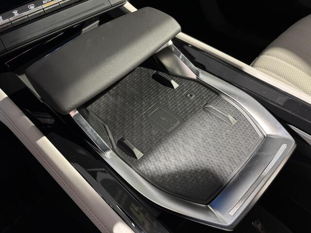 Renault ESPACE E-Tech full hybrid 200 iconic 7p. / LED MATRIX / HEAD UP DISPLAY / PANORAMISCH SOLARBAY DAK / TEP LEDEREN INTERIEUR / 4 CONTROL / ACTIVE DRIVE ASSIST / HARMAN KARDON