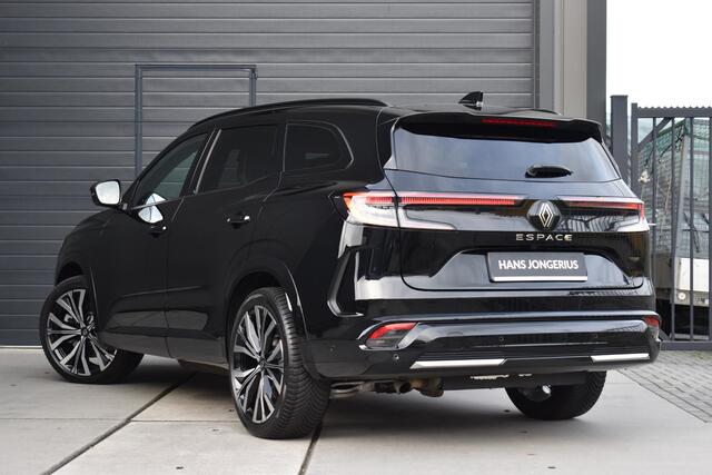 Renault ESPACE E-Tech full hybrid 200 iconic | 7 PERSOONS | FULL OPTION | 360 CAMERA | HARMAN/KARDON | PANORAMADAK | STUUR/STOELVERWARMING | ADAPT. CRUISE CONTROL | HUD | LEDER