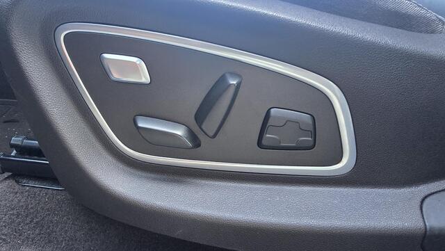 Renault ESPACE 1.8 TCe Initiale Paris 7p. |NAP|Dealeronderhouden|Pano|Bomvol|Leder