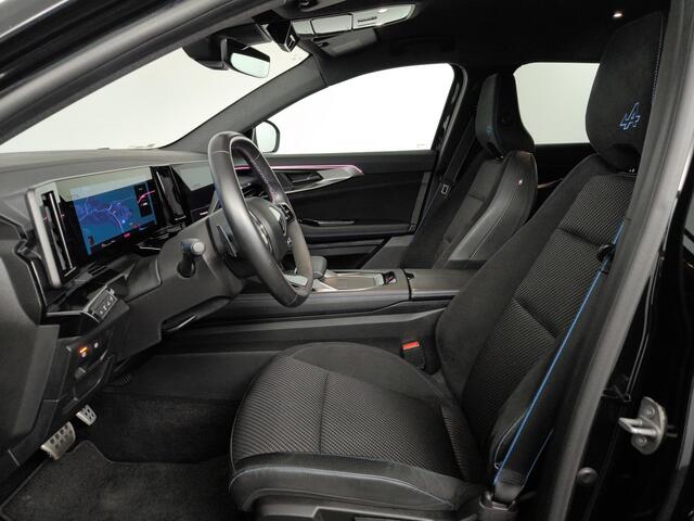 Renault ESPACE E-Tech full hybrid 200 esprit Alpine 7p. | 360° Camera | Trekhaak | AppleCarplay AndroidAuto | Google navigatie | All season banden |