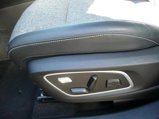 Renault ESPACE E-Tech full hybrid 200 TECHNO 7 P. PACK SOLID/ PACK WINTER/ 4SEIZOENSBANDEN/ ADAPTIEVE CRUISE/ PARK ASSIST RONDOM/ VERWARMBARE STOELEN+MASSAGE*/VERWARMBAAR STUUR EN VOORRUIT/ ELEK. ACHTERKLEP/ ETC... DEALER ONDERHOUDEN EN 1E EIGENAAR