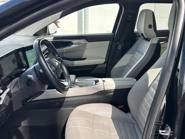 Renault ESPACE E-Tech full hybrid 200 iconic 7p. (Hoge Instap) | Navigatie | Camera | Head-Up Display | Panoramadak |