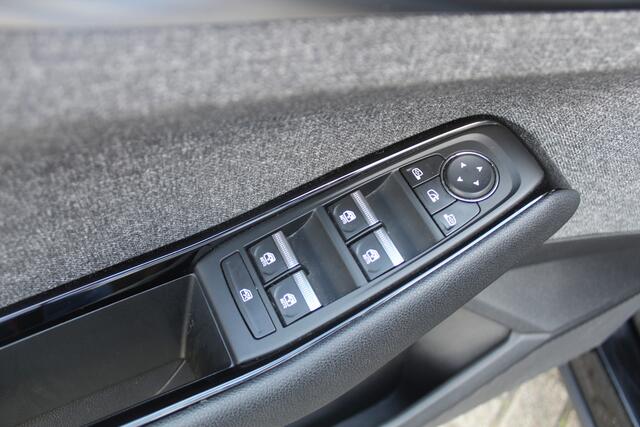 Renault ESPACE E-Tech full hybrid 200 techno 7p.