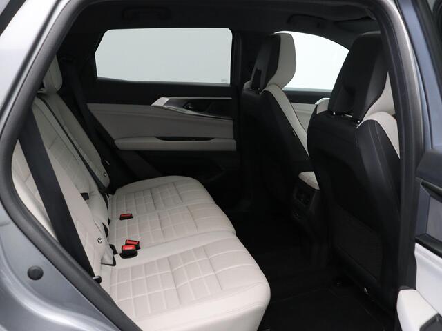 Renault ESPACE E-Tech full hybrid 200 iconic 7p. | Vierwielbesturing | Glazen panorama dak | Head-up display | Lederen bekleding | Harman Kardon |