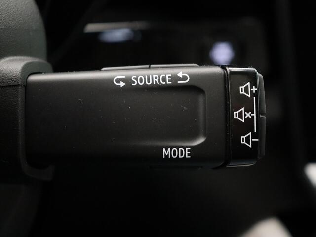 Renault ESPACE E-Tech full hybrid 200 iconic 7p. | Vijf jaar garantie | HUD | Harman kardon | Panoramisch dak |