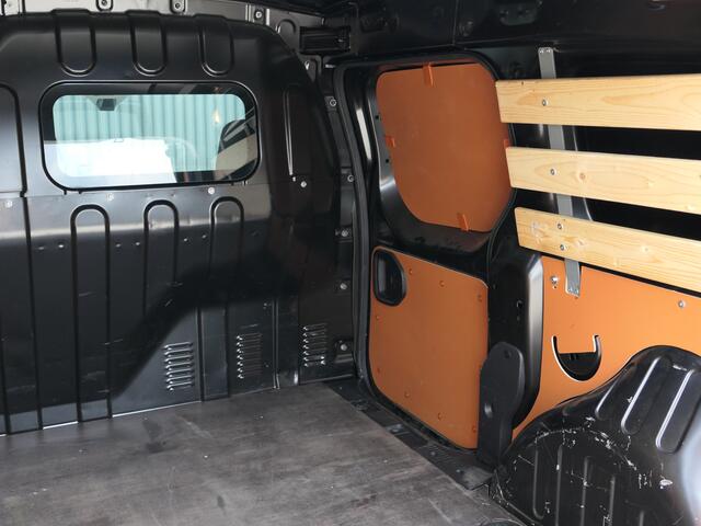 Renault EXPRESS 1.5 dCi 75 Comfort - Trekhaak - Sidebars - Allseasons - Betimmering laadruimte