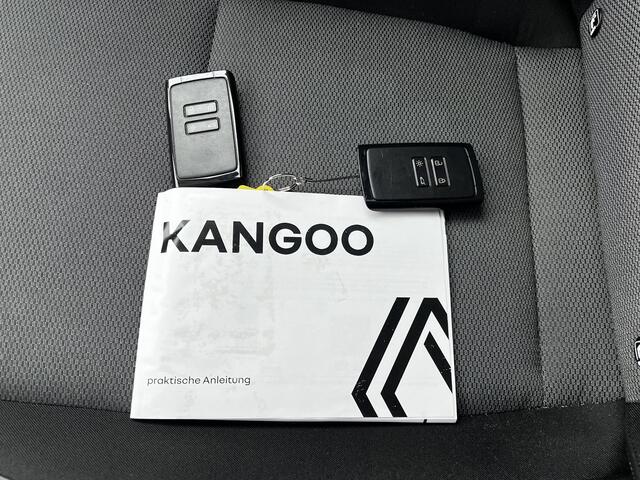 Renault GRAND KANGOO Automaat 7p. L2 TCe 130 Grand Equilibre EDC / Zeven persoons / Fabrieksgarantie 05-2027 / 1.500 kg trekgewicht / Navigatie / Apple Carplay Android / Camera / Climate Control / Parkeersensoren V + A /