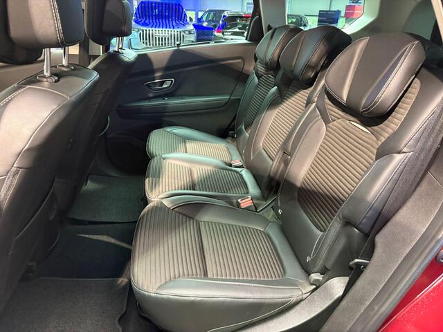 Renault GRAND SCENIC 1.2 TCe Collection | Achteruitrijcamera | Dodehoeksensoren | Trekhaak |