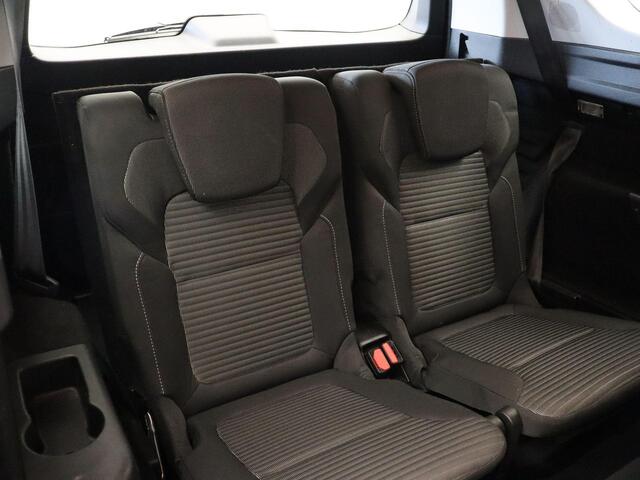Renault GRAND SCENIC 130pk TCe Zen 7p. | Trekhaak | 1850kg geremd | Dealer onderhouden |