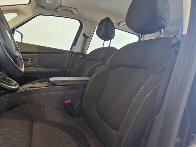 Renault GRAND SCENIC 1.3 TCe Limited 7p. | TREKHAAK | NAVIGATIE | PARKEERSENSOREN VOOR&ACHTER | ZONNESCHERM ACHTER |
