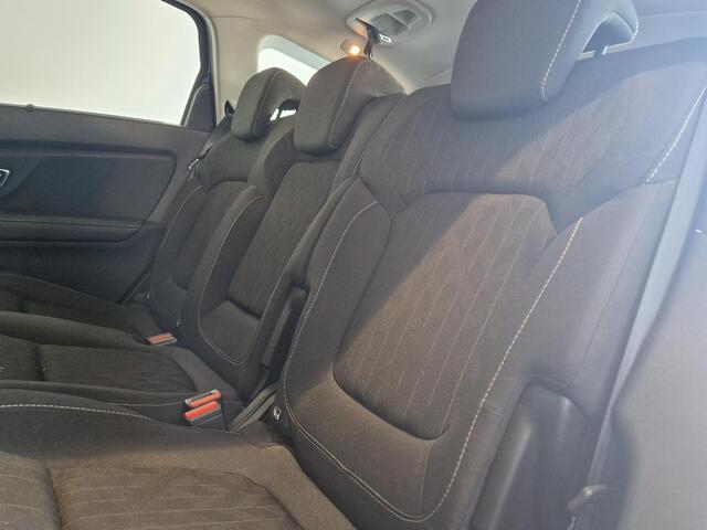 Renault GRAND SCENIC 1.3 TCe Limited 7p. | TREKHAAK | NAVIGATIE | PARKEERSENSOREN VOOR&ACHTER | ZONNESCHERM ACHTER |
