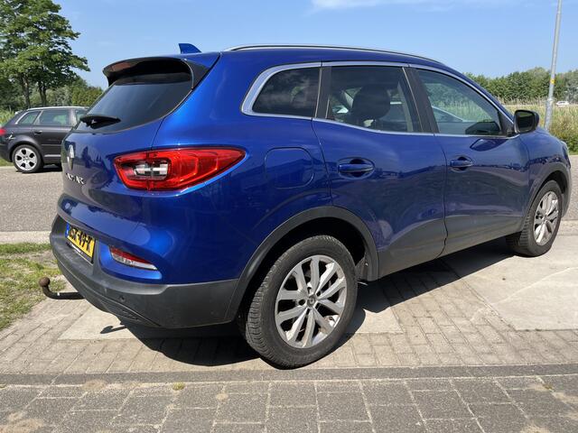 Renault KADJAR 1.3 TCe 140 PK / Dealer onderhouden / Trekhaak / Apple Carplay - Android Auto / Stoelverw. / Keyless / 17'' LMV /