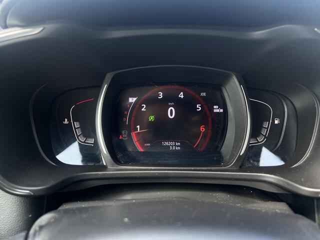 Renault KADJAR 1.3 TCe Intens / Automaat / Trekhaak wegklapbaar / Stoelverw. / Bose / Applecarplay - Androidauto /