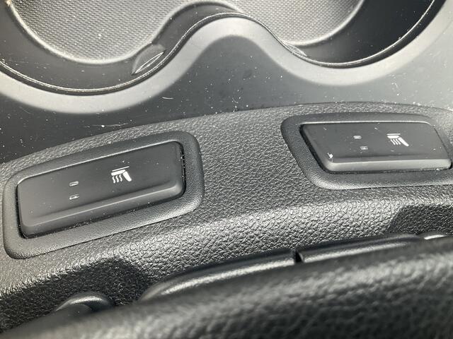 Renault KADJAR 1.2 TCe Bose Pano Leder Nav/Cruise DAB Stoelverw Elek.Stoel Led NL-Auto!