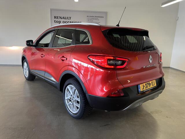Renault KADJAR 1.2 TCe Bose / VERWARMDE VOORRUIT / CRUISE CONTROLE / PARKEER SENSOREN / CLIMATE CONTROLE