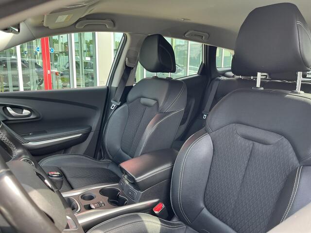 Renault KADJAR 1.3 TCe Intens | Stoelverwarming | Trekhaak | Navigatie|