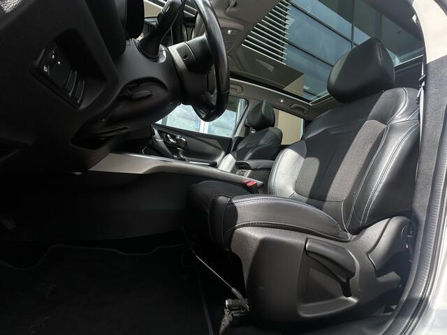 Renault KADJAR 1.2 TCe Bose | Navigatie | Stoelverwarming | Half leder |