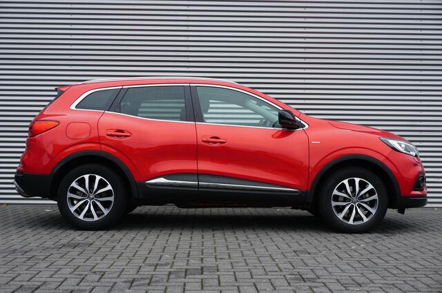 Renault KADJAR 140PK Limited CAMERA | TREKHAAK | KEYLESS | STOELVERW. | PANO!