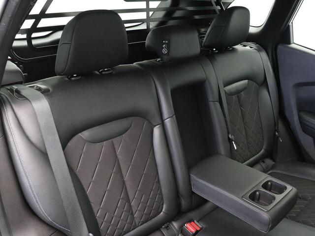 Renault KADJAR TCe 140pk Intens | Climate control | Dodehoeksensor | Achteruitrijcamera met parkeersensoren voor/achter | Trekhaak