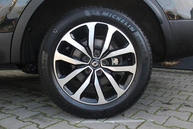 Renault KADJAR 1.3 TCe Equilibre | Incl. 12 maanden garantie | Achteruitrijcamera | Parkeersensoren | Lichtmetalen velgen | Bluetooth | Climate control | Navigatie | Cruise control