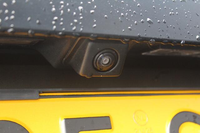 Renault KADJAR 1.3 TCe Equilibre | Incl. 12 maanden garantie | Achteruitrijcamera | Parkeersensoren | Lichtmetalen velgen | Bluetooth | Climate control | Navigatie | Cruise control