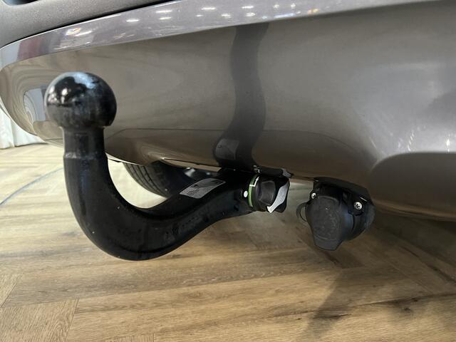 Renault KADJAR 1.2 TCe Intens *Pano* Trekhaak, Camera, 19" LMV, Half-Leder, Keyless, DAB, Blind Spot, Org. NL