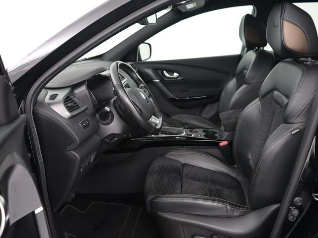 Renault KADJAR 1.3 TCe Black Edition | Trekhaak | Stoelverwarming | Adaptive cruise | Leder/Alcantara | Camera | BOSE Sound | Carplay | Keyless | Navigatie | Full LED