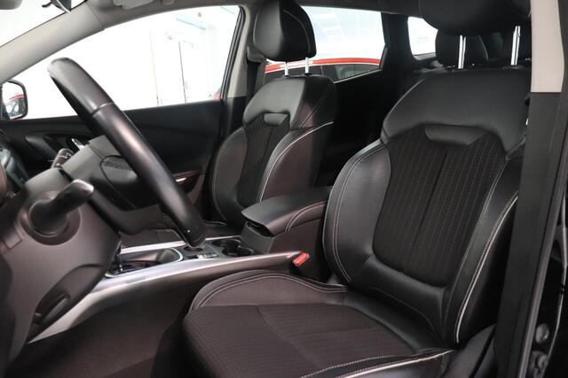 Renault KADJAR 1.2 TCe Bose | Camera | BOSE audio | Trekhaak | Climate control | AppleCarplay AndroidAuto | LED koplampen |