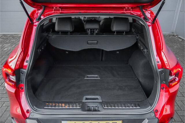 Renault KADJAR 1.2 TCe Intens 130PK Automaat Trekhaak Navigatie PDC 17"