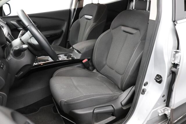 Renault KADJAR TCe 130 EDC Limited | Automaat | Trekhaak | Parkeersensoren |