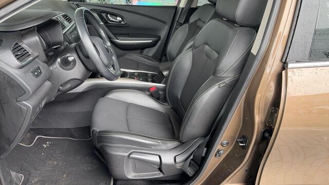 Renault KADJAR 1.2 TCe Intens AUTOMAAT / AIRCONDITIONING / AUT.INPARKEREN / ACHTERUITRIJCAMERA / CRUISECONTROL / NAVIGATIESYSTEEM