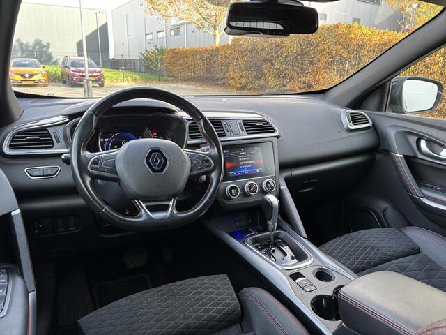 Renault KADJAR 1.3 TCe 159 EDC Black Edition | Automaat| Carplay & Android Auto| Stoelverwarming | BOSE Premium Audio| 19" Lichtmetalen Velgen| Full LED|
