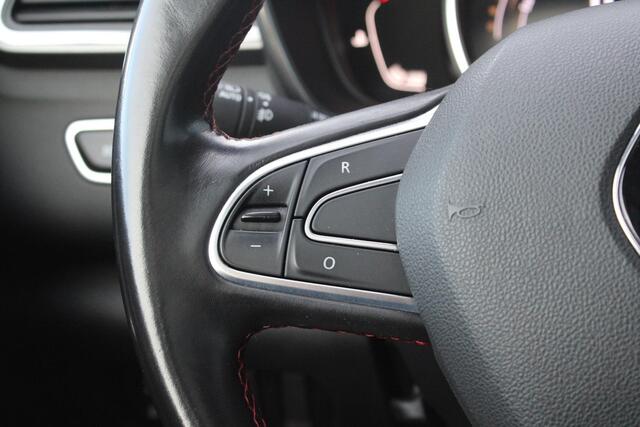 Renault KADJAR 1.3 TCe Black Edition | Automaat | Trekhaak 1500KG | BOSE | Stoelverwarming | Panorama Dak | Navigatie | Cruise Control | Climate Control | Camera |