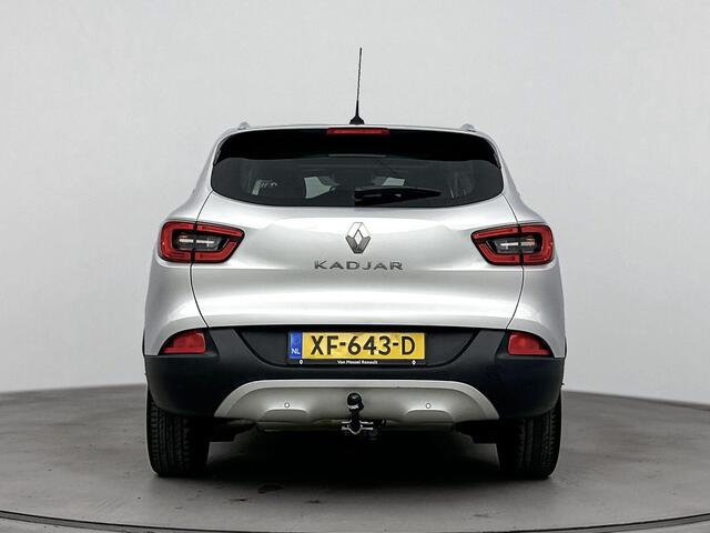 Renault KADJAR 1.2 TCe Bose | Airco | Achteruitrijcamera | Cruise Control | Glazen Panoramadak | Half-Leder | Stoelverwarming | Trekhaak |