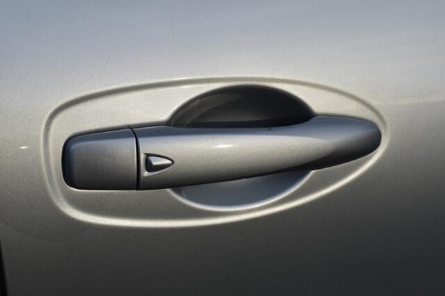 Renault KADJAR 1.3 TCE AUT. BLACK EDITION / ADAP. CRUISE / LEDER / P.DAK / TREKHAAK