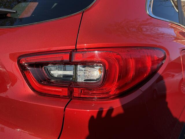 Renault KADJAR 1.2 TCe Limited - Navigatie - Climate Controle - Trekhaak - Parkeersens V+A